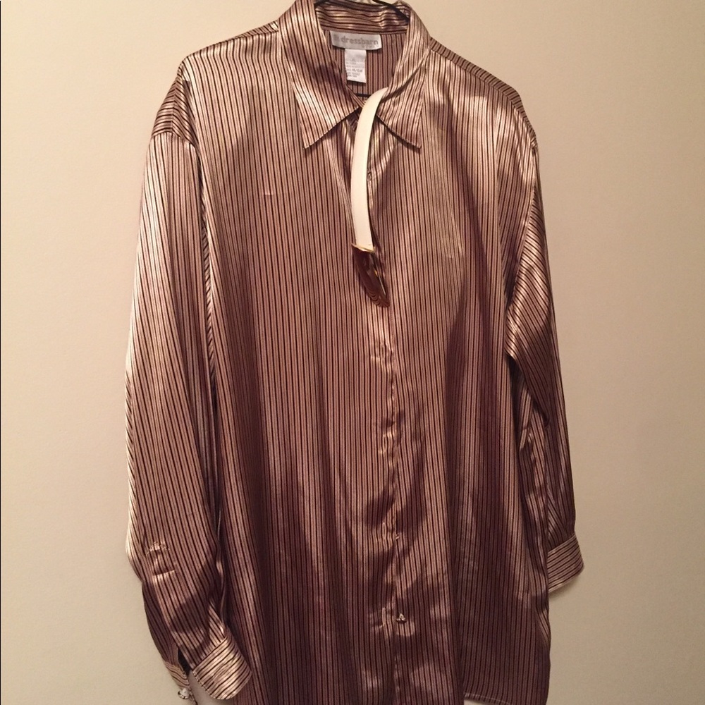 ✨New Silky tan/black striped button up dress